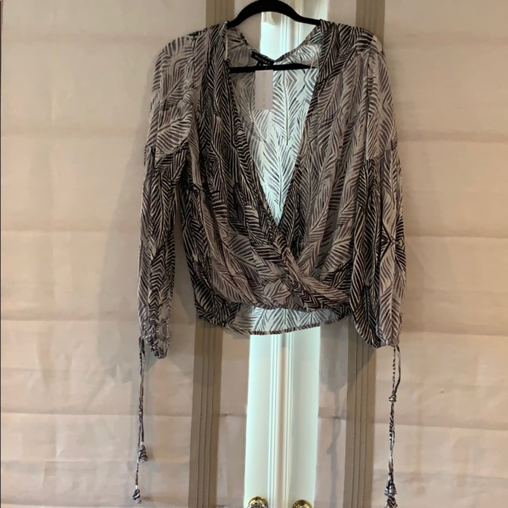 William B crossover printed top
